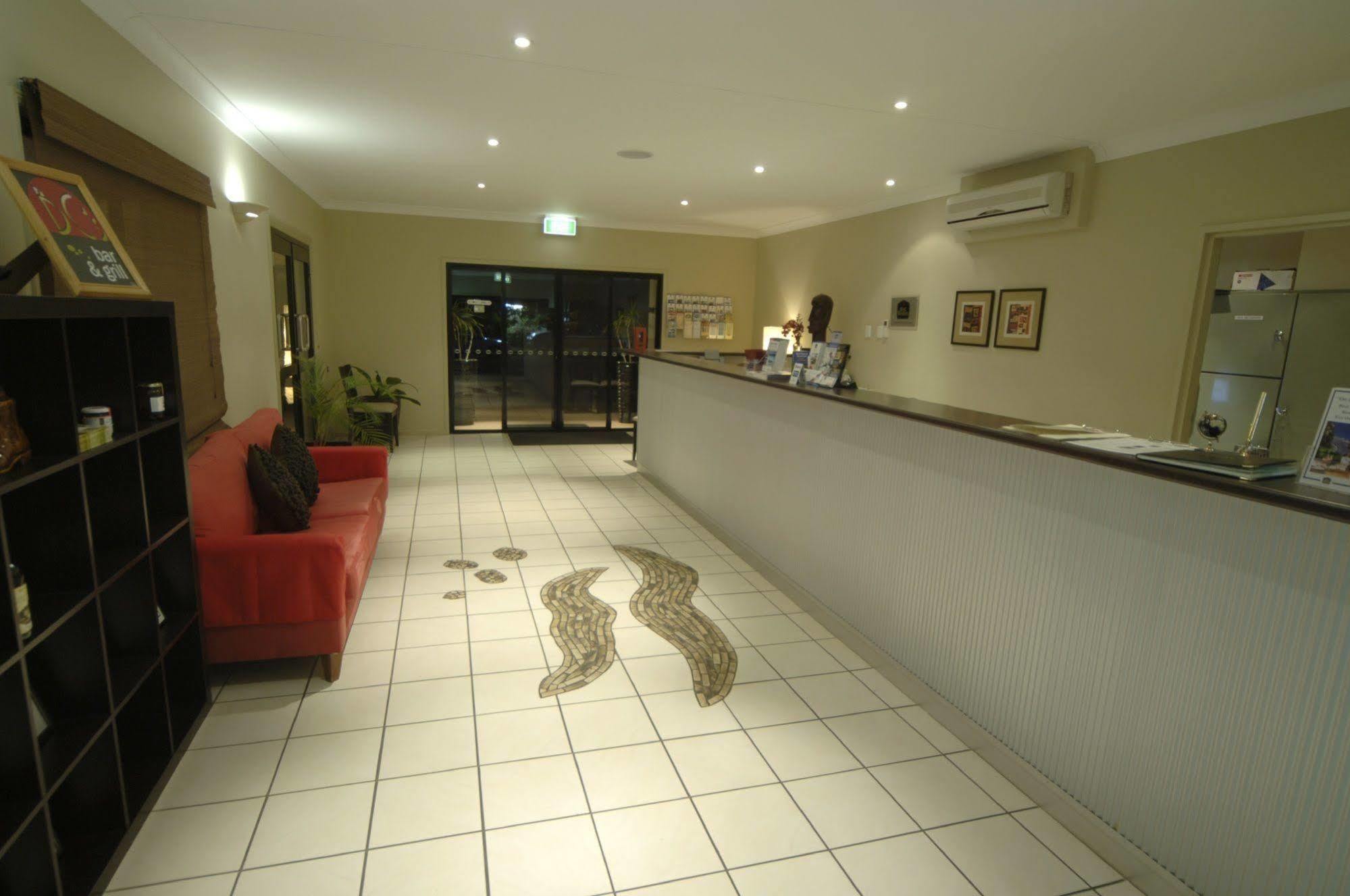 Best Western Bungil Creek Motel Рома Экстерьер фото